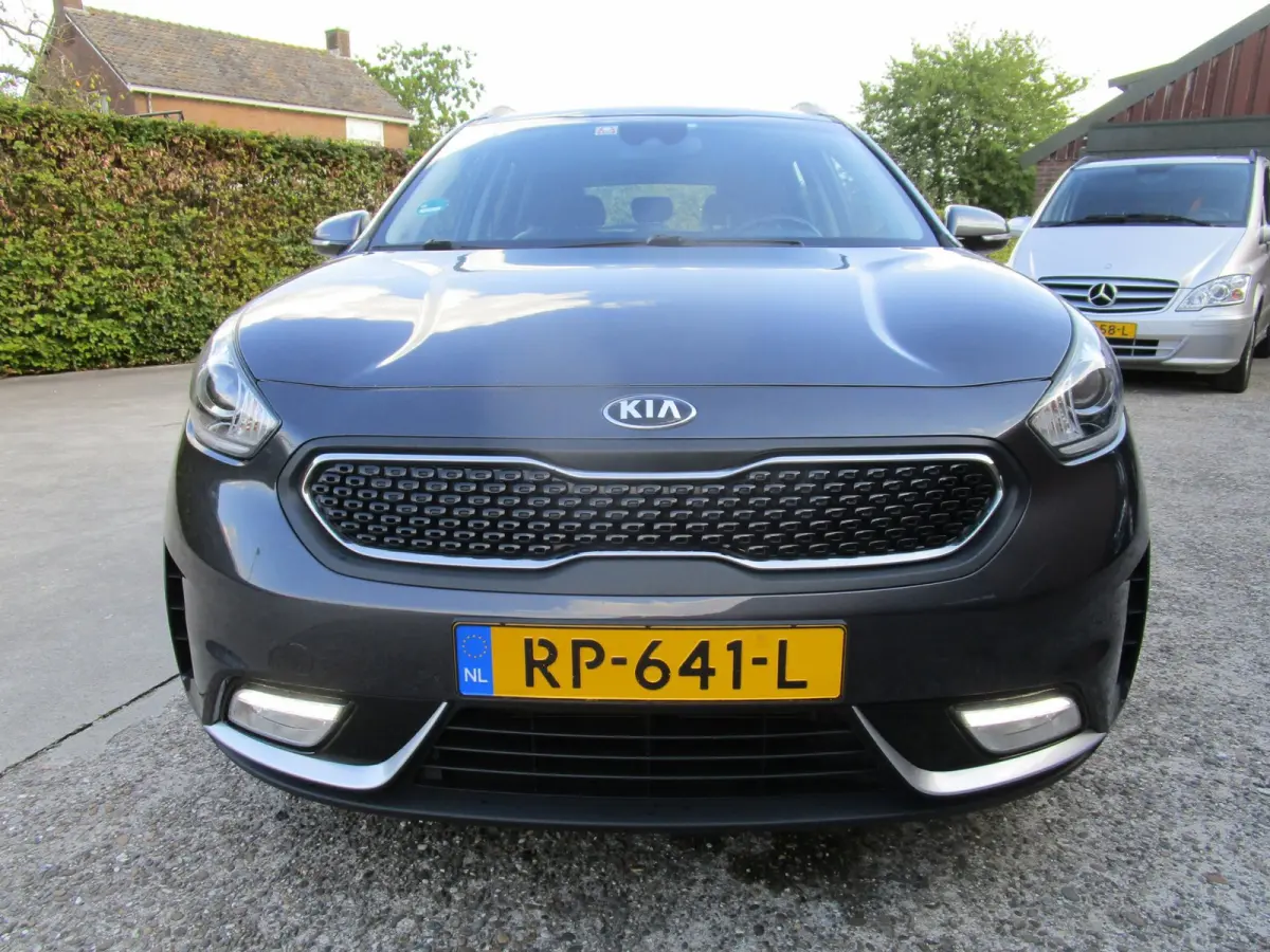 1.6 GDi Hybrid DynamicLine cam navi leer 18inc mooi