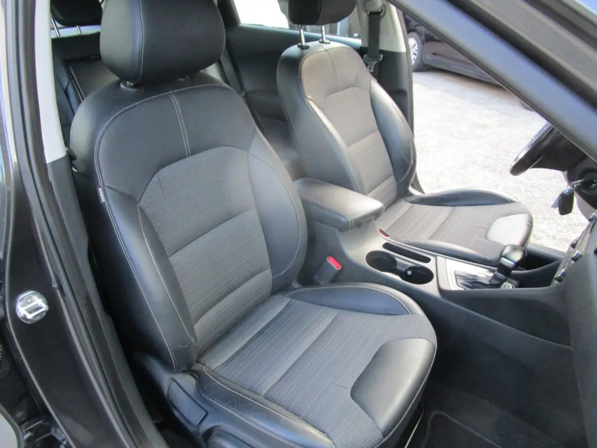 1.6 GDi Hybrid DynamicLine cam navi leer 18inc mooi
