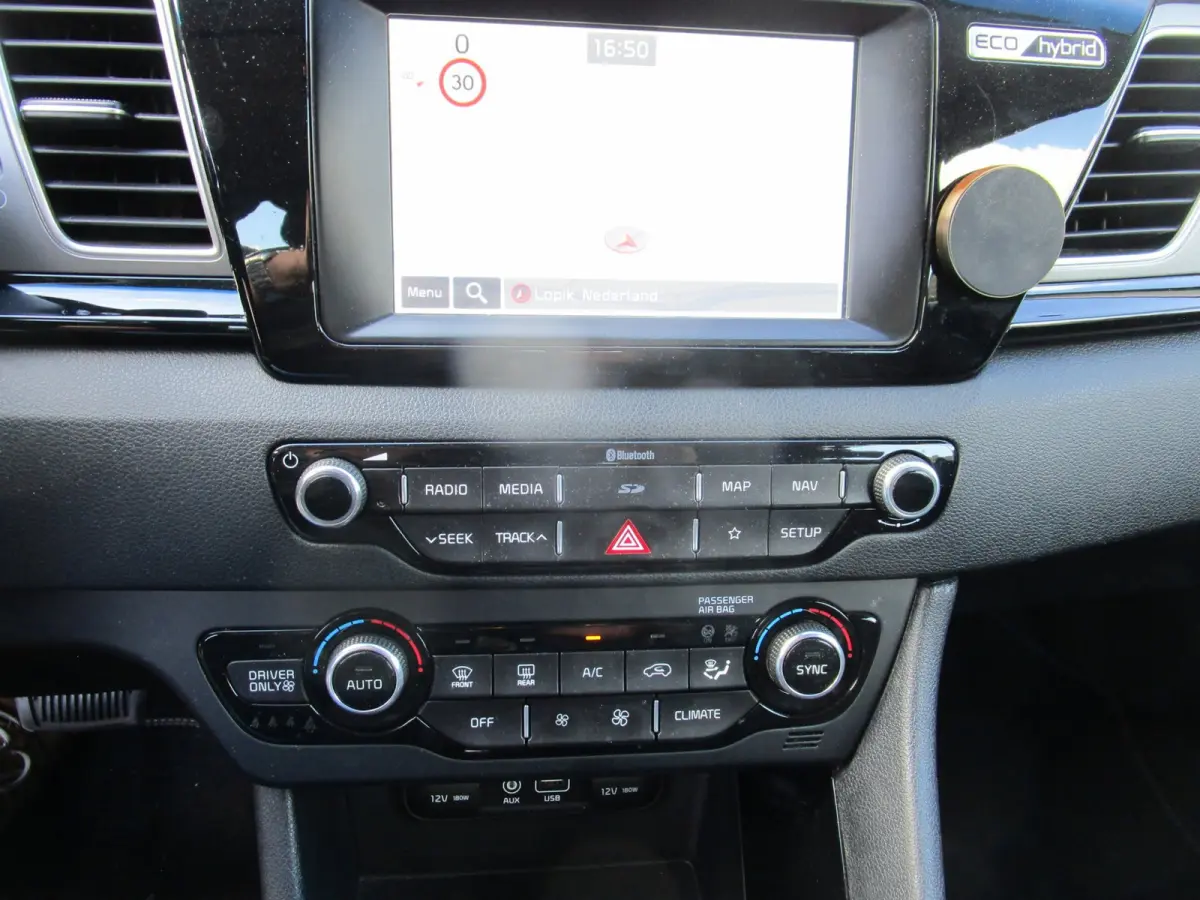 1.6 GDi Hybrid DynamicLine cam navi leer 18inc mooi