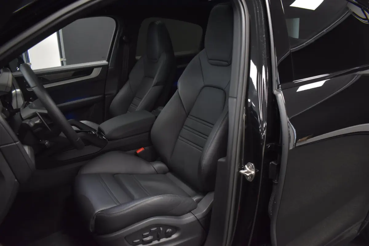 3.0 E-Hybrid TURBO GT 470pk | BIJRIJDERSDISPLAY | SPORTUITLAAT | PANODAK