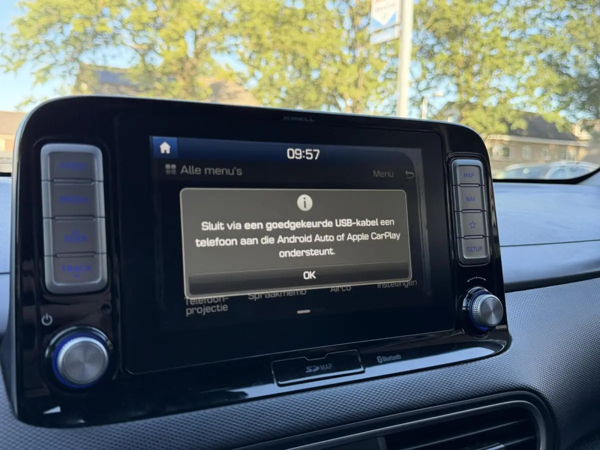 EV Premium 64 kWh Camera, Carplay, Climat..