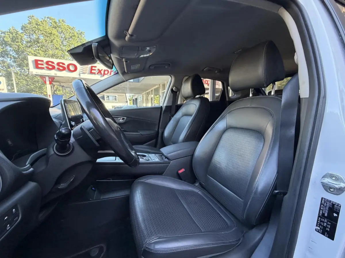 EV Premium 64 kWh Camera, Carplay, Climat..