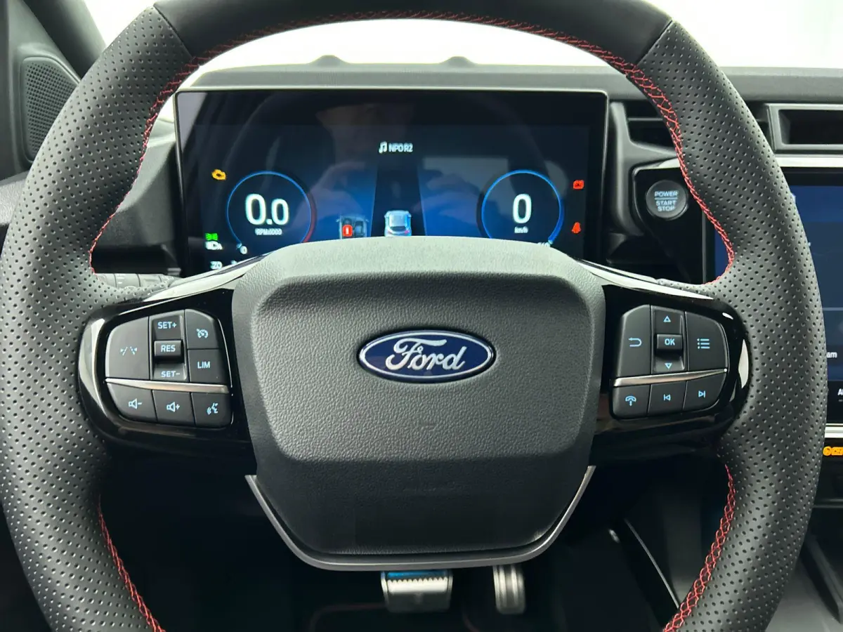 1.0 EcoBoost ST-Line X | Gratis Automaat €1.500 | €5.000 Korting | UIT VOORRAAD LEVERBAAR | Camera | Stoel & Stuurverwarming | 18'' LM Velgen