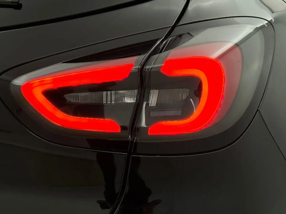 1.0 EcoBoost ST-Line X | Gratis Automaat €1.500 | €5.000 Korting | UIT VOORRAAD LEVERBAAR | Camera | Stoel & Stuurverwarming | 18'' LM Velgen