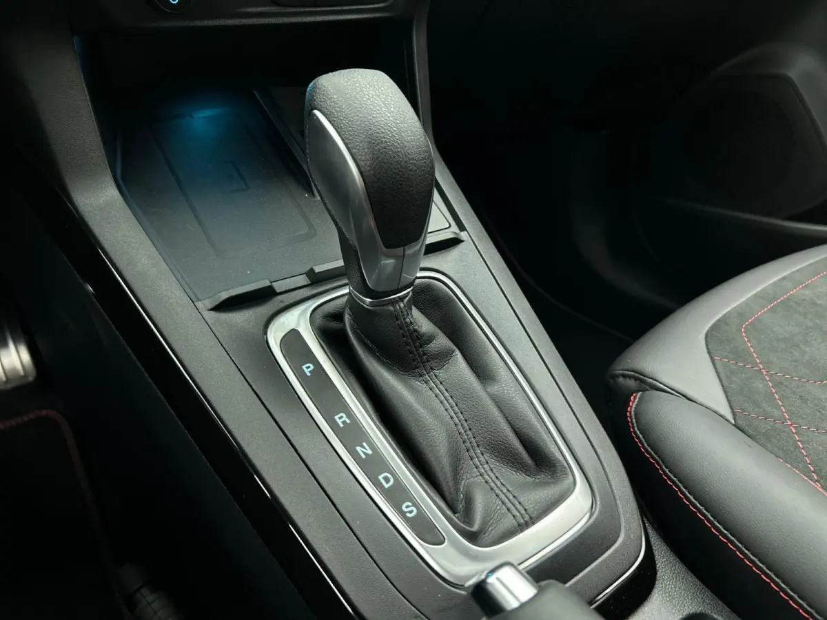 1.0 EcoBoost ST-Line X | Gratis Automaat €1.500 | €5.000 Korting | UIT VOORRAAD LEVERBAAR | Camera | Stoel & Stuurverwarming | 18'' LM Velgen