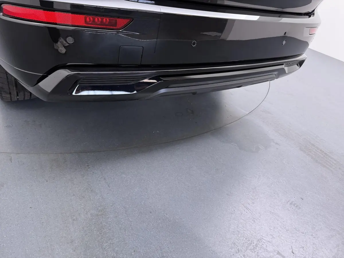 2.4 PHEV Black Edition Lederen bekleding | MI-Pilot | Elektrische achterklep | Yamaha sound system | elektrische stoelen | stoel-stuur en vooruitverwarming | 20 inch lichmetalen velgen