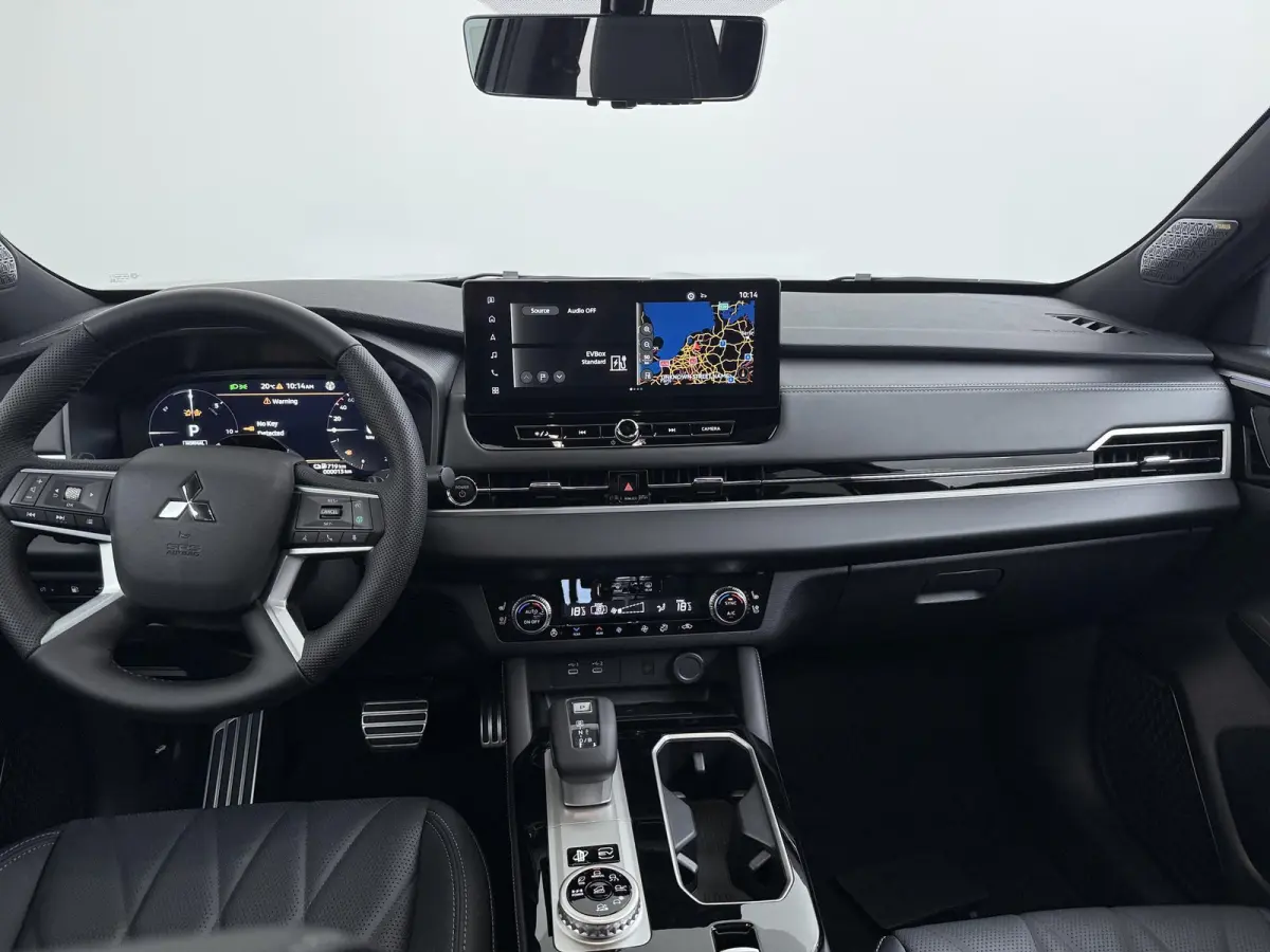 2.4 PHEV Black Edition Lederen bekleding | MI-Pilot | Elektrische achterklep | Yamaha sound system | elektrische stoelen | stoel-stuur en vooruitverwarming | 20 inch lichmetalen velgen