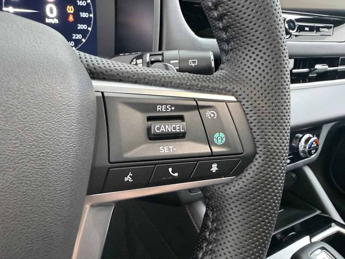 2.4 PHEV Black Edition Lederen bekleding | MI-Pilot | Elektrische achterklep | Yamaha sound system | elektrische stoelen | stoel-stuur en vooruitverwarming | 20 inch lichmetalen velgen