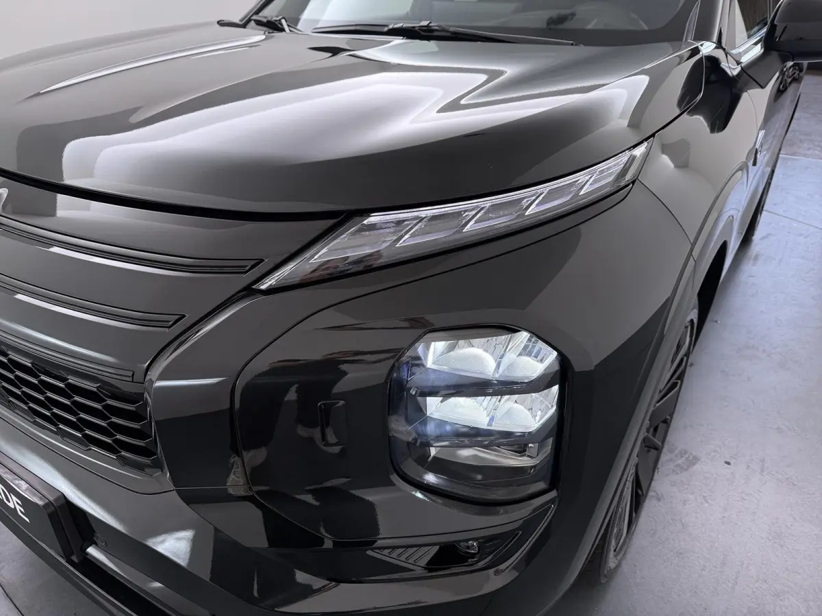 2.4 PHEV Black Edition Lederen bekleding | MI-Pilot | Elektrische achterklep | Yamaha sound system | elektrische stoelen | stoel-stuur en vooruitverwarming | 20 inch lichmetalen velgen