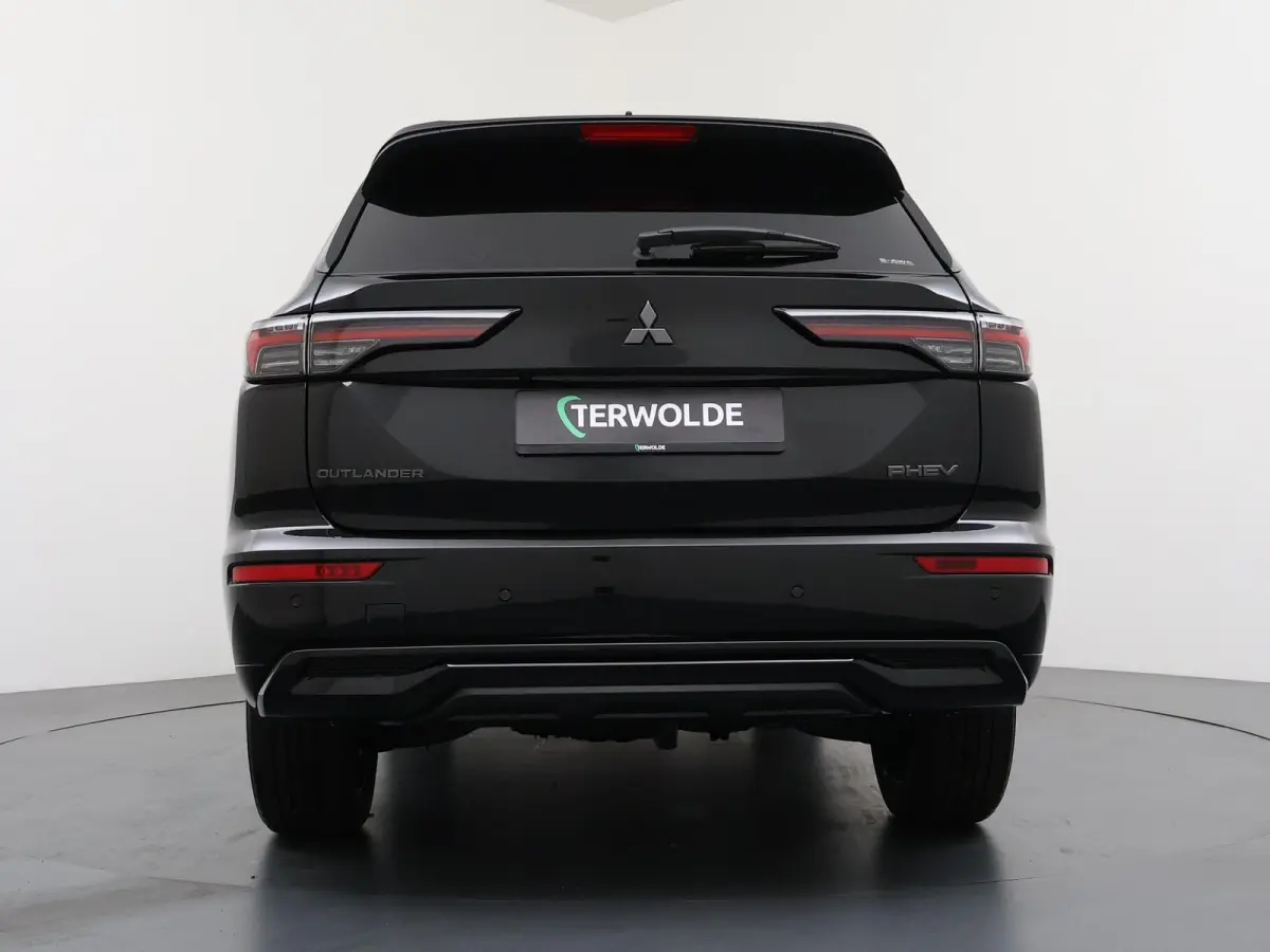 2.4 PHEV Black Edition Lederen bekleding | MI-Pilot | Elektrische achterklep | Yamaha sound system | elektrische stoelen | stoel-stuur en vooruitverwarming | 20 inch lichmetalen velgen