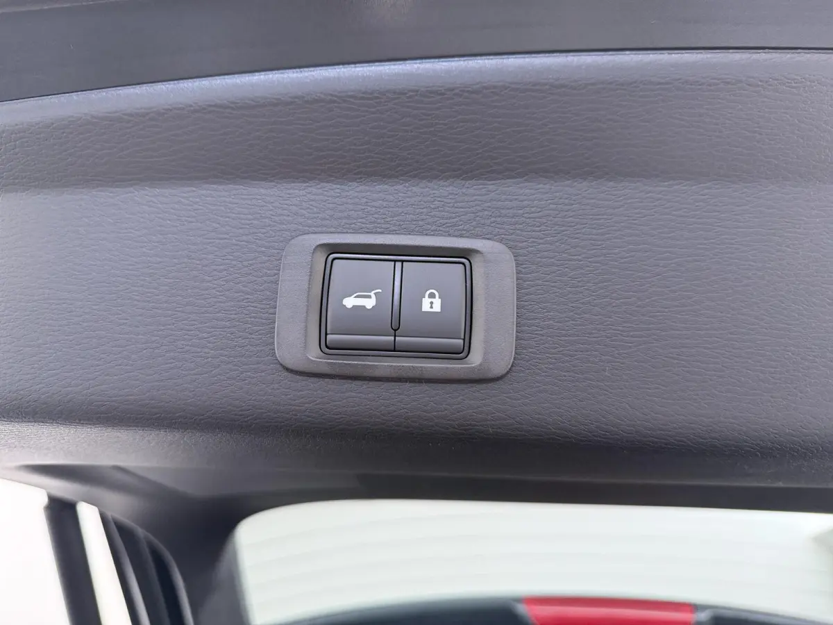 2.4 PHEV Black Edition Lederen bekleding | MI-Pilot | Elektrische achterklep | Yamaha sound system | elektrische stoelen | stoel-stuur en vooruitverwarming | 20 inch lichmetalen velgen