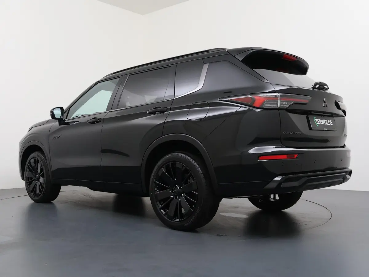 2.4 PHEV Black Edition Lederen bekleding | MI-Pilot | Elektrische achterklep | Yamaha sound system | elektrische stoelen | stoel-stuur en vooruitverwarming | 20 inch lichmetalen velgen