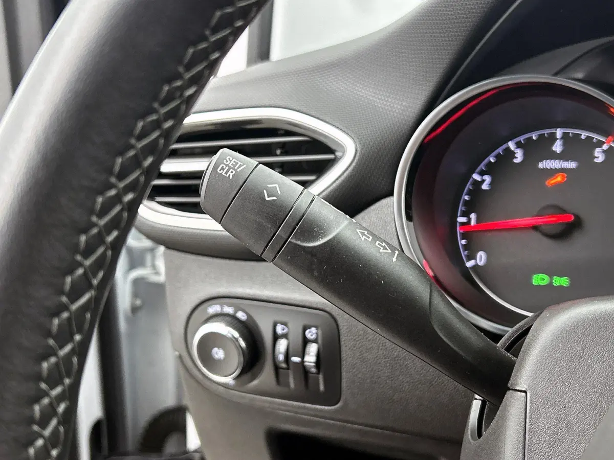 1.2 Turbo Elegance ||  Apple Carplay/Android Auto || lichtmetalen velgen 16 ||