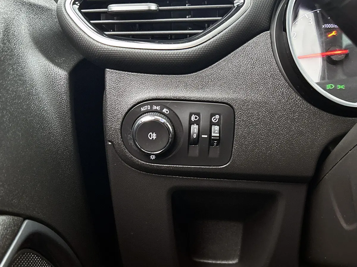 1.2 Turbo Elegance ||  Apple Carplay/Android Auto || lichtmetalen velgen 16 ||
