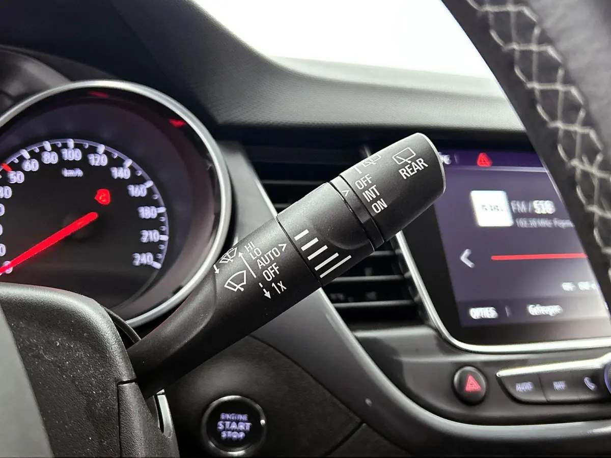 1.2 Turbo Elegance ||  Apple Carplay/Android Auto || lichtmetalen velgen 16 ||