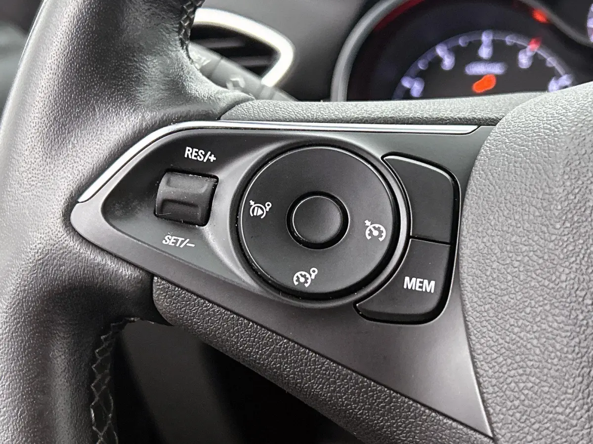 1.2 Turbo Elegance ||  Apple Carplay/Android Auto || lichtmetalen velgen 16 ||