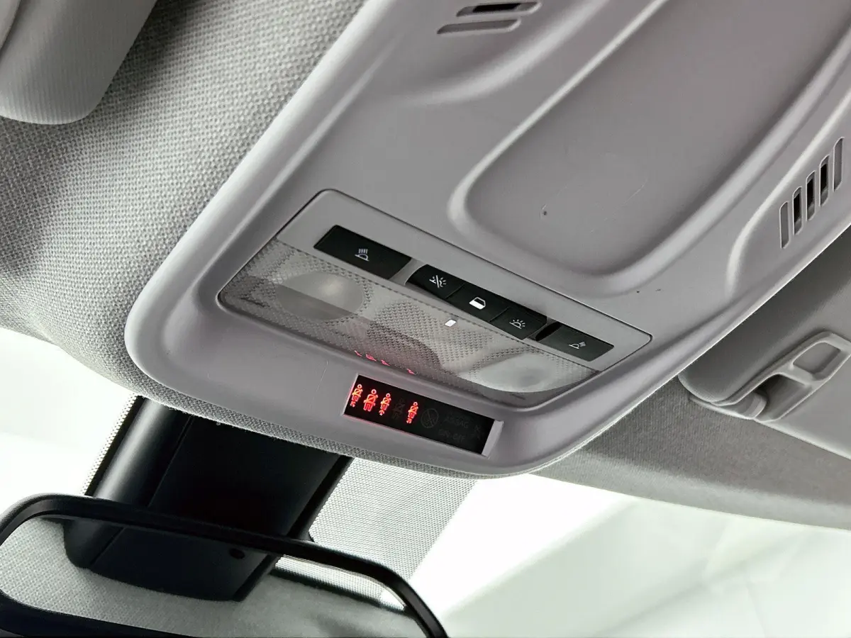 1.2 Turbo Elegance ||  Apple Carplay/Android Auto || lichtmetalen velgen 16 ||
