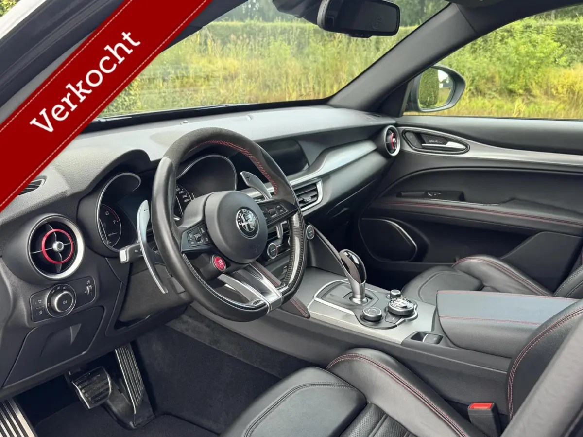 2.0t Q4 310pk Veloce, Liefhebbers auto!!