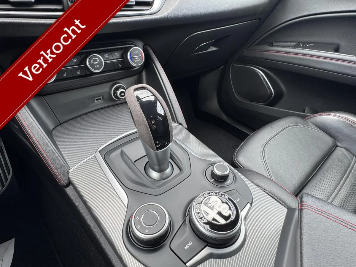 2.0t Q4 310pk Veloce, Liefhebbers auto!!