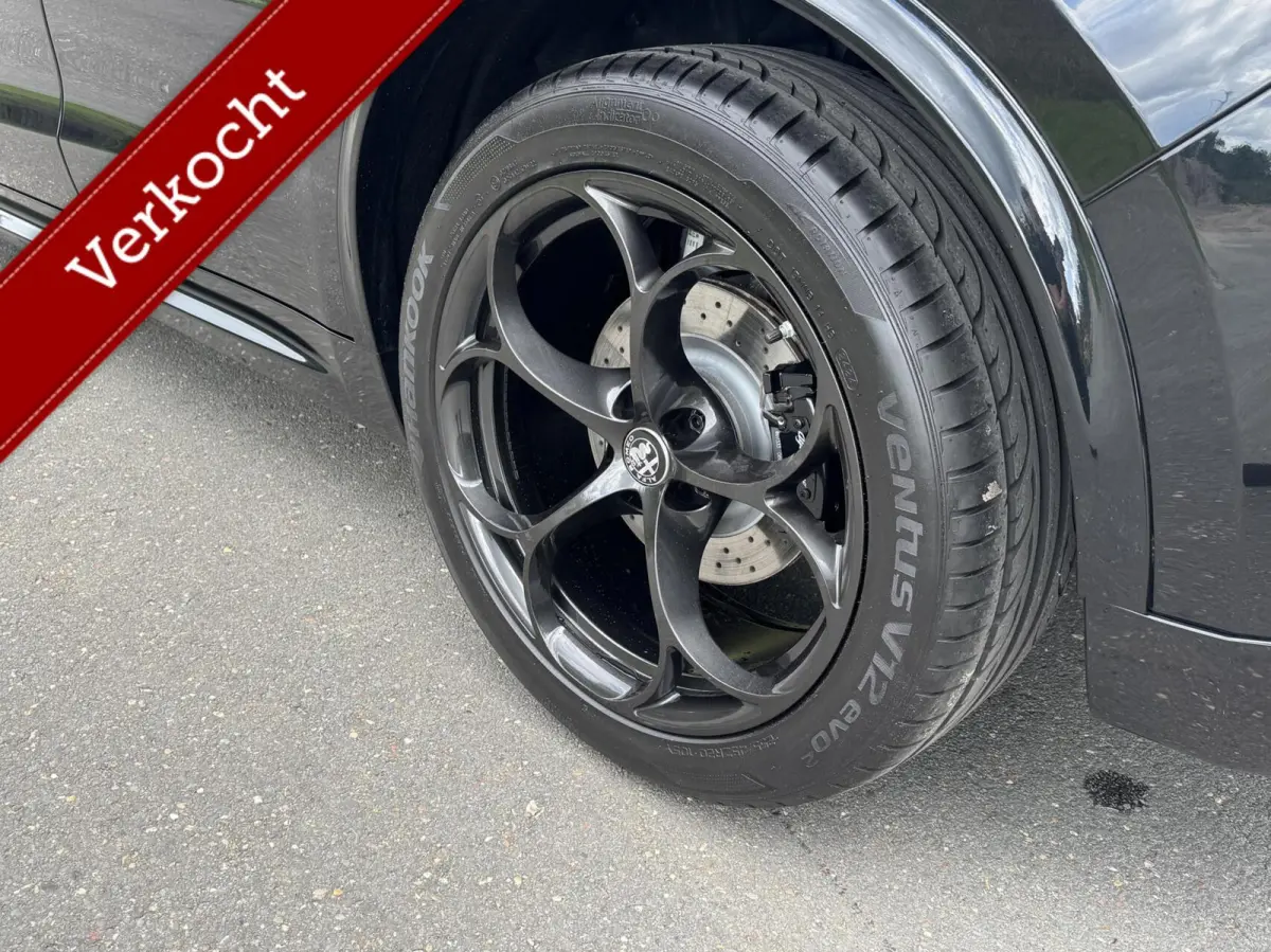 2.0t Q4 310pk Veloce, Liefhebbers auto!!