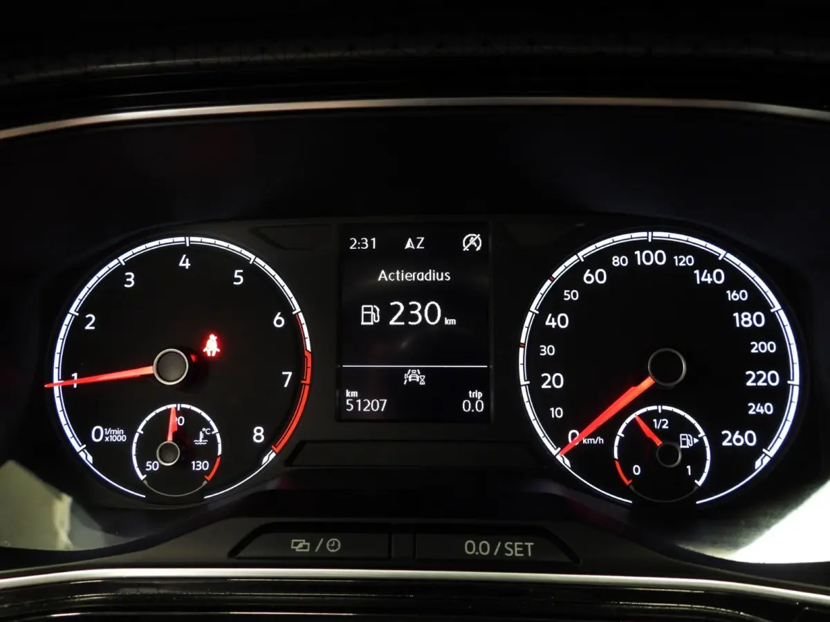 1.0 TSI Style NAVI/CLIMA/ADAPT.CRUISE/LED/17"LMV!