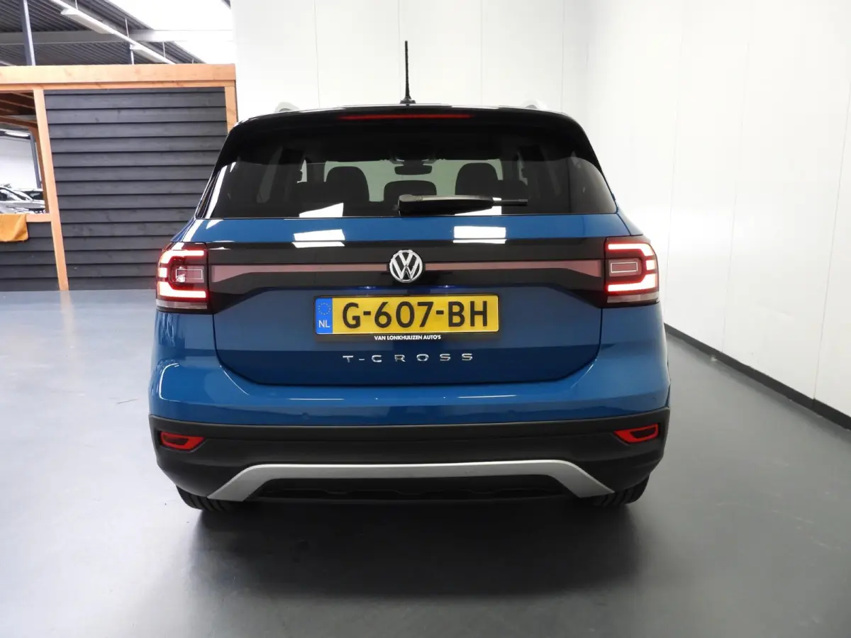 1.0 TSI Style NAVI/CLIMA/ADAPT.CRUISE/LED/17"LMV!