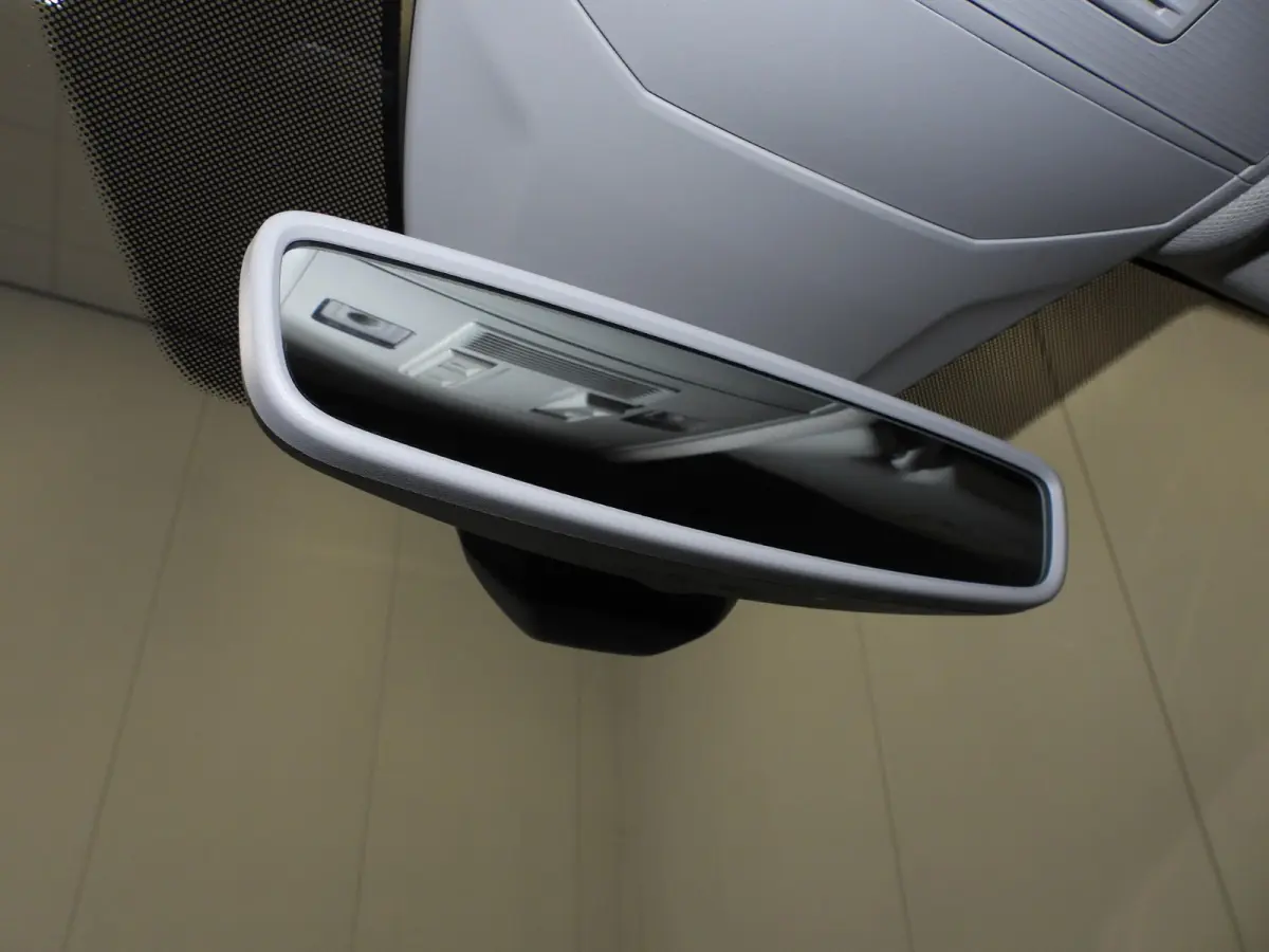 1.0 TSI Style NAVI/CLIMA/ADAPT.CRUISE/LED/17"LMV!
