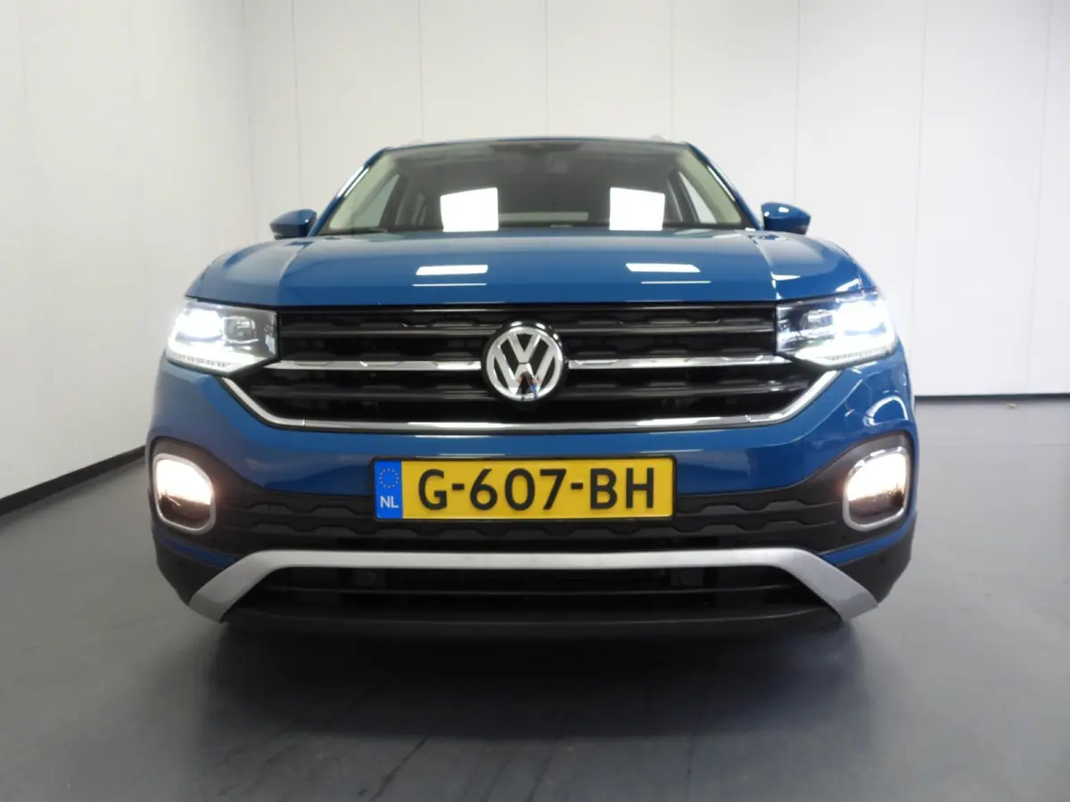 1.0 TSI Style NAVI/CLIMA/ADAPT.CRUISE/LED/17"LMV!