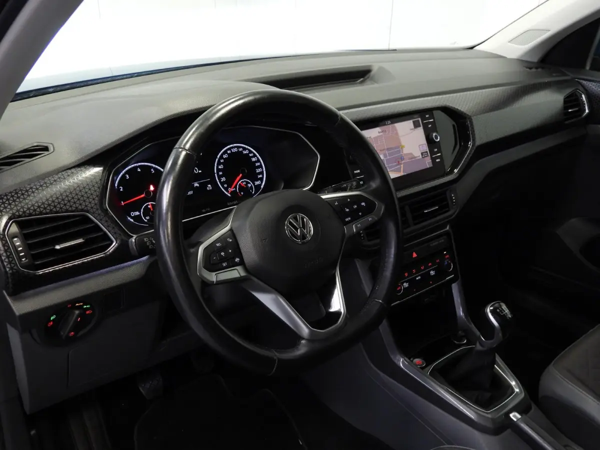 1.0 TSI Style NAVI/CLIMA/ADAPT.CRUISE/LED/17"LMV!