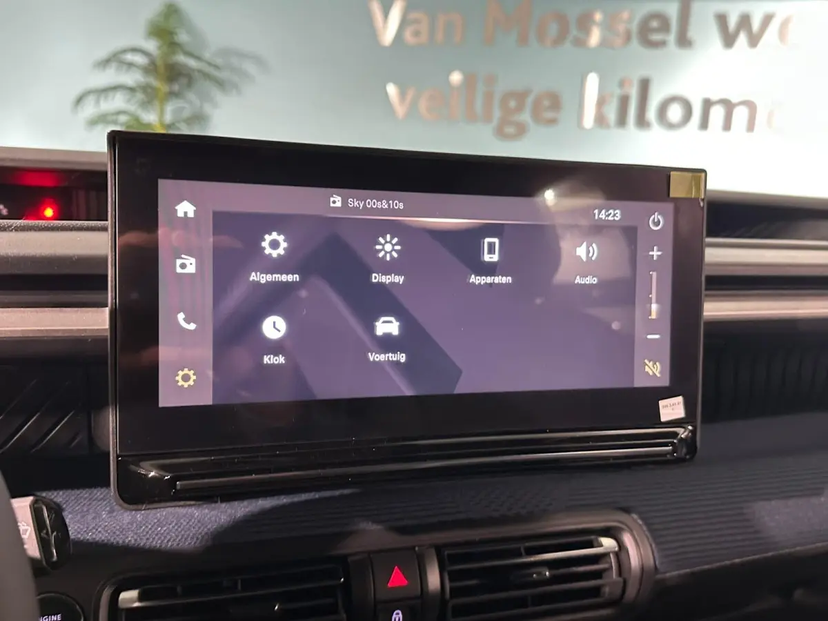 Collection 113pk Extended Range 54 kWh | VOORRAAD SNEL LEVERBAAR!!! | Zwarte lichtmetalen velgen 18 Inch | Keyless | Parkeercamera achter