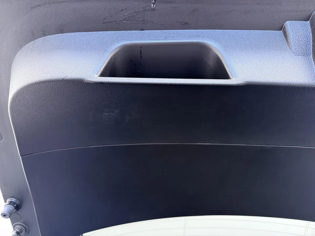 1.8 HEV AT Intense Keyless entry | Stoelverwarming | Climate Control | Privacy glass | achteruitrijcamer | LED-lampen | Cruise control | apple carplay