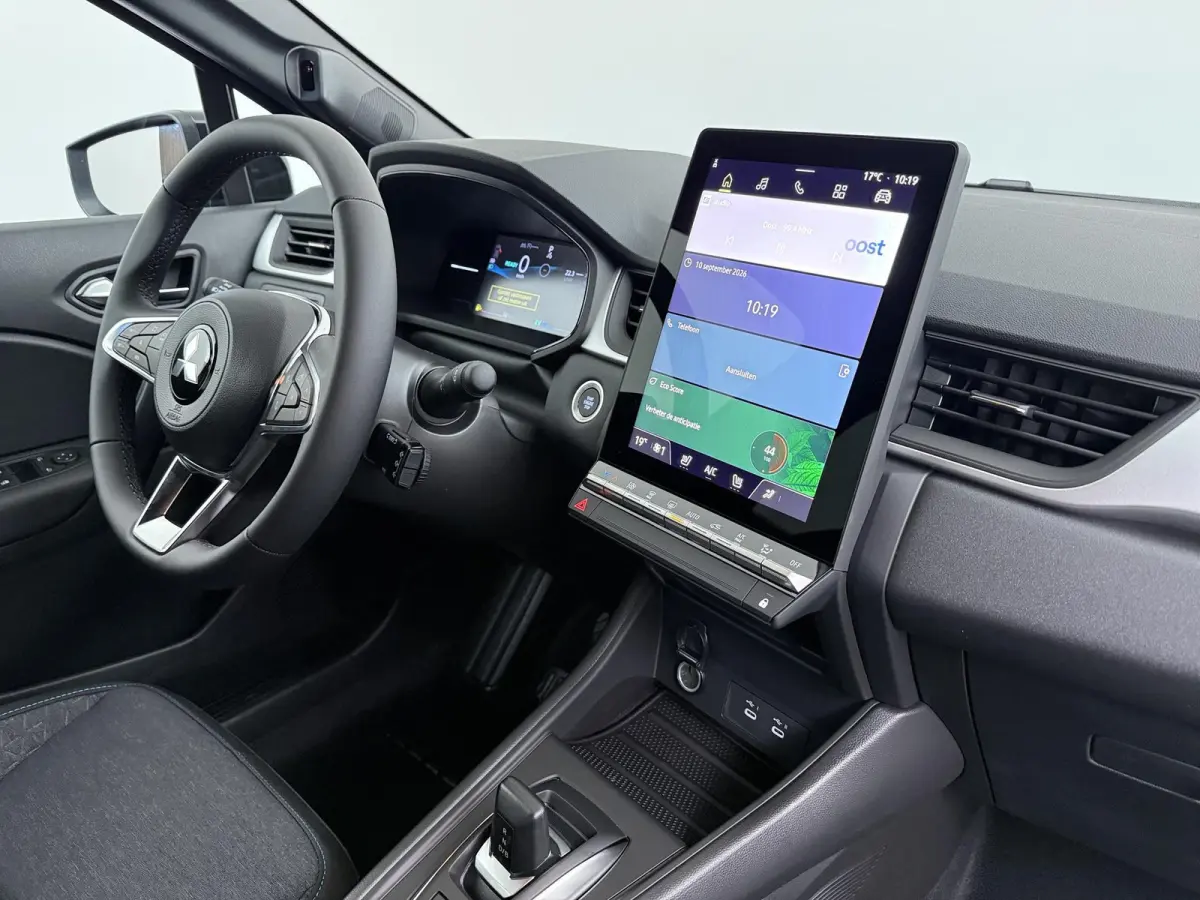 1.8 HEV AT Intense Keyless entry | Stoelverwarming | Climate Control | Privacy glass | achteruitrijcamer | LED-lampen | Cruise control | apple carplay