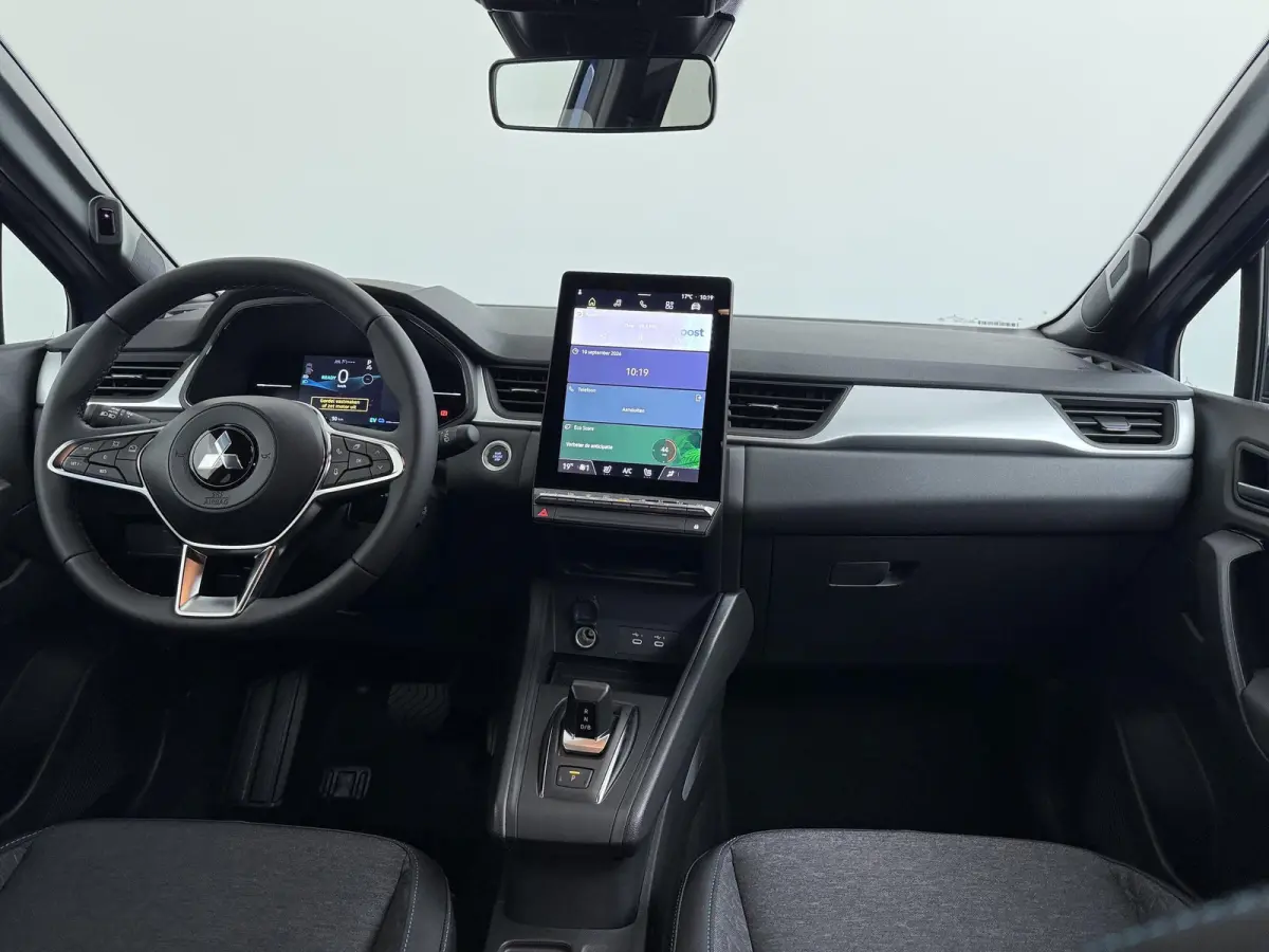1.8 HEV AT Intense Keyless entry | Stoelverwarming | Climate Control | Privacy glass | achteruitrijcamer | LED-lampen | Cruise control | apple carplay