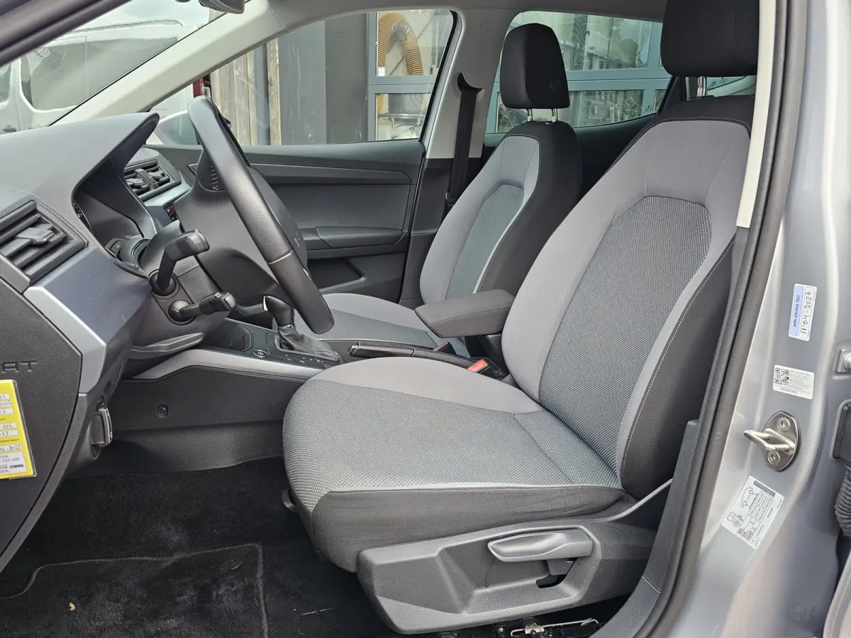 1.0 TSI Style Business Intense | Automaat | LED | Trekhaak | Climatronic | Keyless | PDC | Full Link |