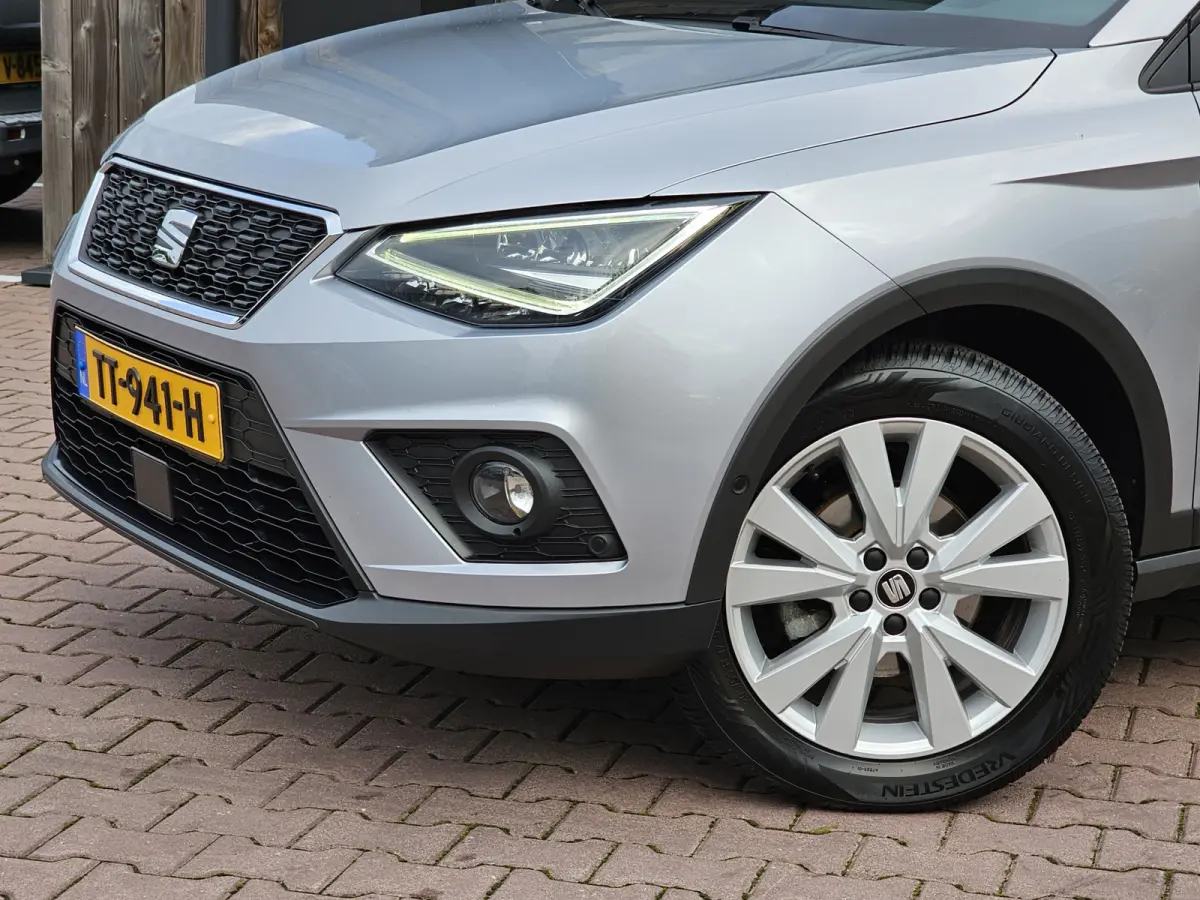1.0 TSI Style Business Intense | Automaat | LED | Trekhaak | Climatronic | Keyless | PDC | Full Link |