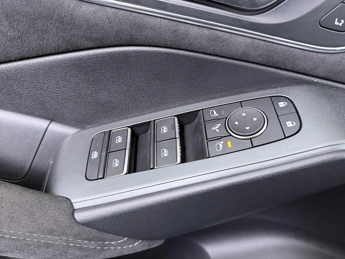 1.3 MHEV Xtronic Tekna Plus | Automaat | Panoramadak | Head-up Display | 360 Camera |