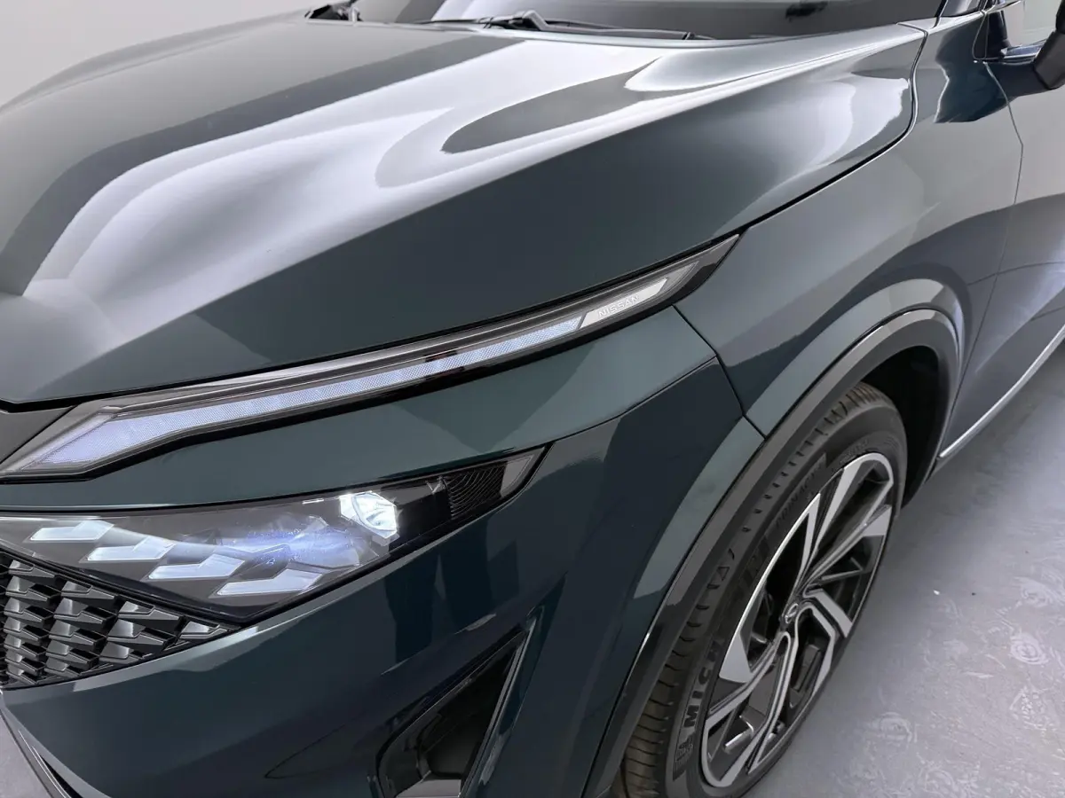 1.3 MHEV Xtronic Tekna Plus | Automaat | Panoramadak | Head-up Display | 360 Camera |