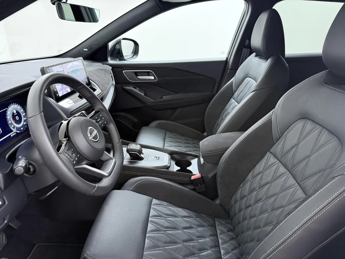 1.3 MHEV Xtronic Tekna Plus | Automaat | Panoramadak | Head-up Display | 360 Camera |
