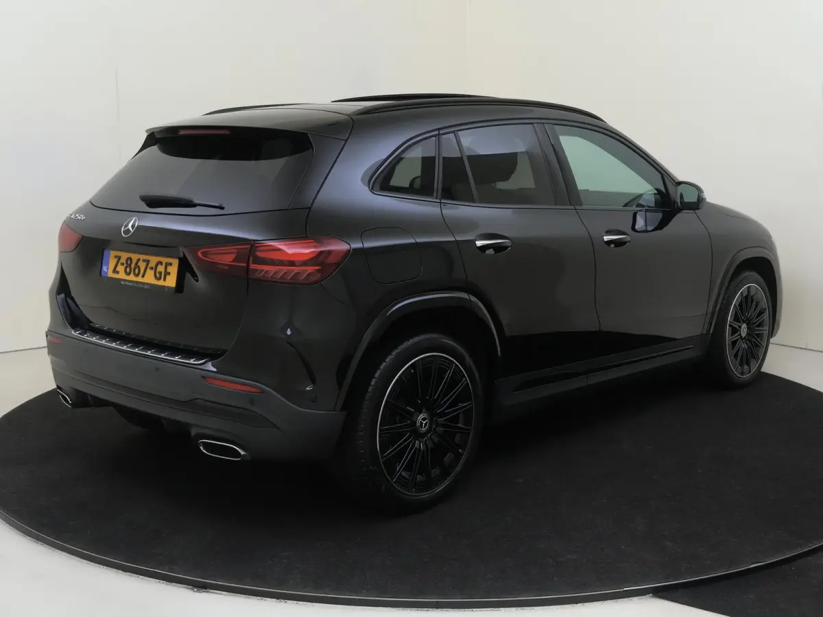 250 e Star Edition AMG Line Plus / Trekhaak / Memory-Stoelen / Headup-display / Panaromadak /