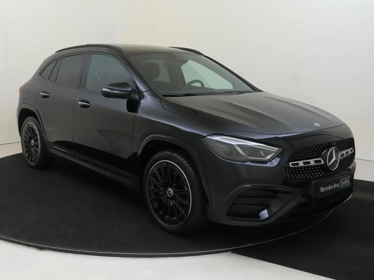 250 e Star Edition AMG Line Plus / Trekhaak / Memory-Stoelen / Headup-display / Panaromadak /