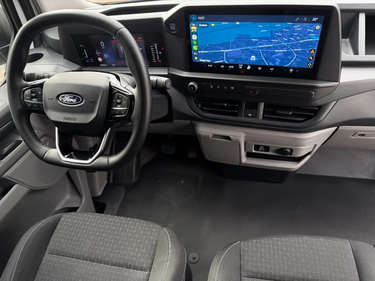 320 2.5 PHEV L2H1 Limited | Plug-In | 98% SOH | 3. Pers | Camera | PDC voor + Achter | Winter Pack | Navigatie