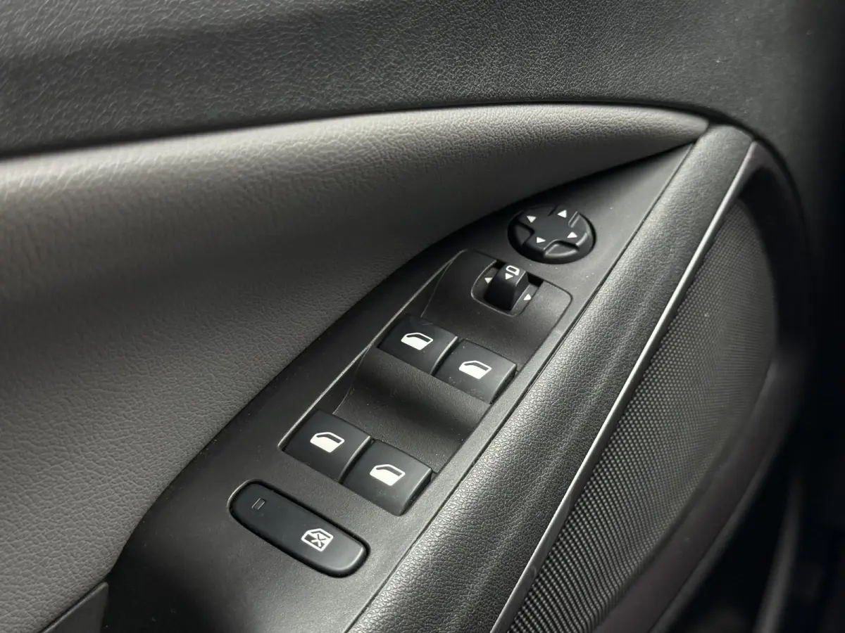 1.2 Turbo Innovation 1e Eigenaar|Carplay|Navi|Camera|Clima|Trekhaak|PDC V+A|D-riem vv in 2023|APK tot 07-2027