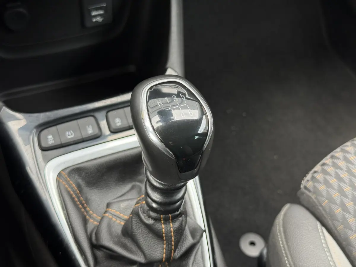 1.2 Turbo Innovation 1e Eigenaar|Carplay|Navi|Camera|Clima|Trekhaak|PDC V+A|D-riem vv in 2023|APK tot 07-2027