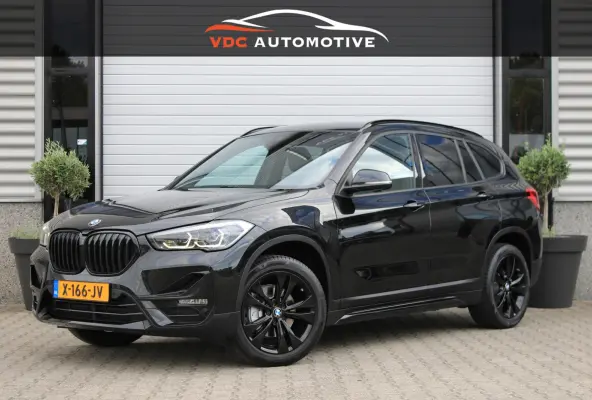 sDrive18i Camera | Stoelverwarming | Navi | Leder | Stoelverwarming | Sportline | Zwarte Velgen | DAB