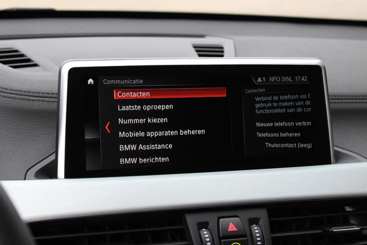 sDrive18i Camera | Stoelverwarming | Navi | Leder | Stoelverwarming | Sportline | Zwarte Velgen | DAB
