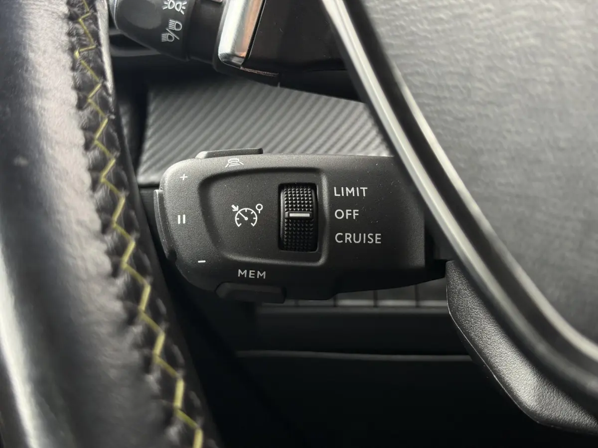 1.2 PureTech GT 1e Eigenaar|Pano|Carplay|i-Cockpit|Camera|Stoelverw|PDC V+A|Navi|APK tot 07-2028