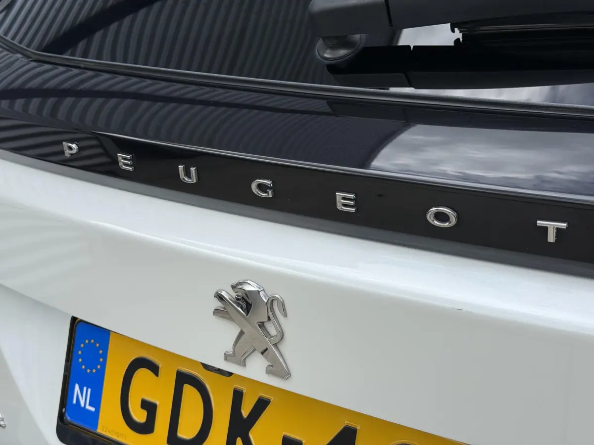 1.2 PureTech GT 1e Eigenaar|Pano|Carplay|i-Cockpit|Camera|Stoelverw|PDC V+A|Navi|APK tot 07-2028