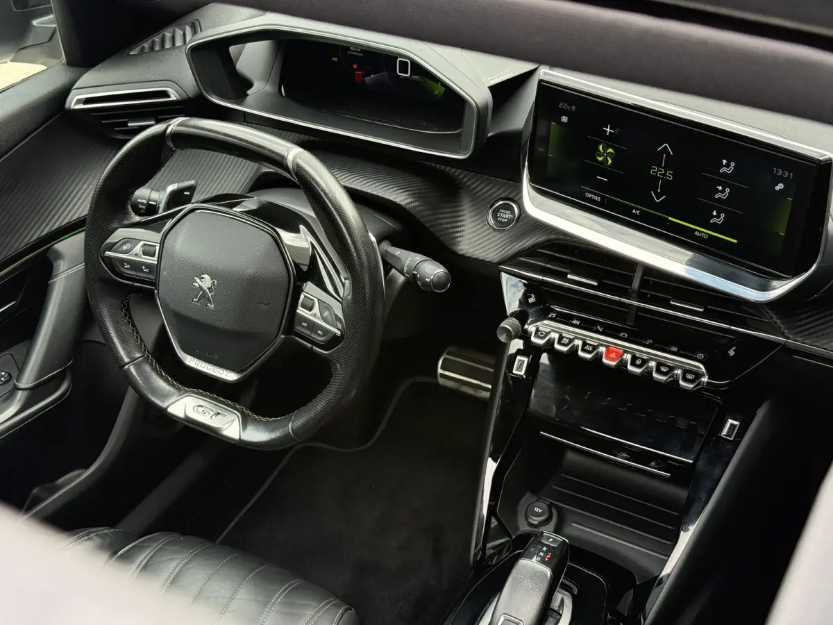 1.2 PureTech GT 1e Eigenaar|Pano|Carplay|i-Cockpit|Camera|Stoelverw|PDC V+A|Navi|APK tot 07-2028