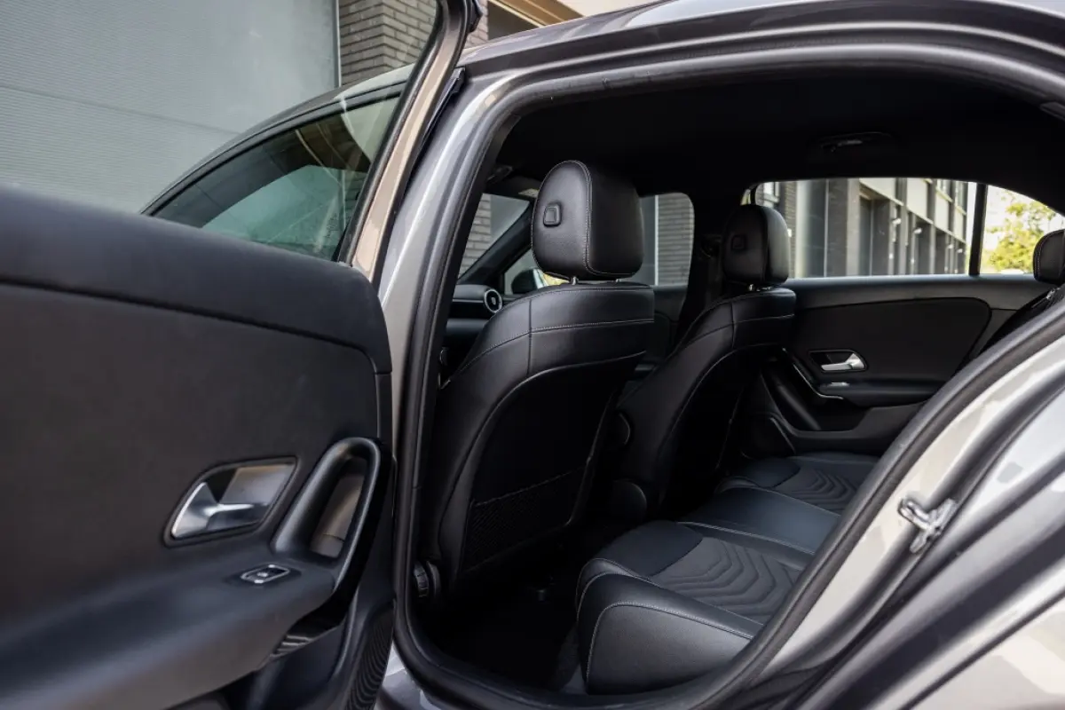160 Business Sol. | Camera | CarPlay :