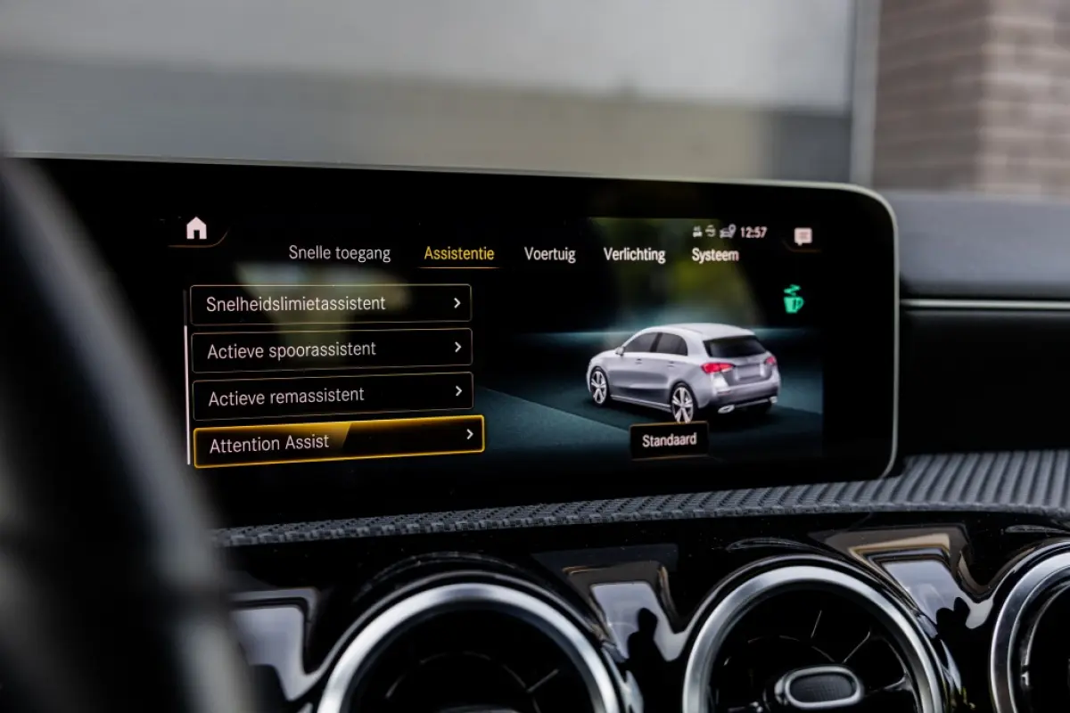 160 Business Sol. | Camera | CarPlay :